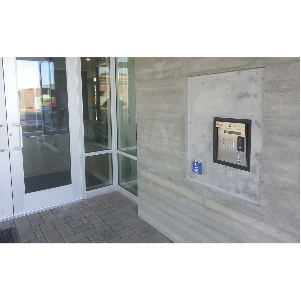 Control de acceso / Gabinete empotrable / 2 puertas / 3000 números telefónicos / 11 dígitos / Directorio en pantalla / Lineas A/D - Image 3