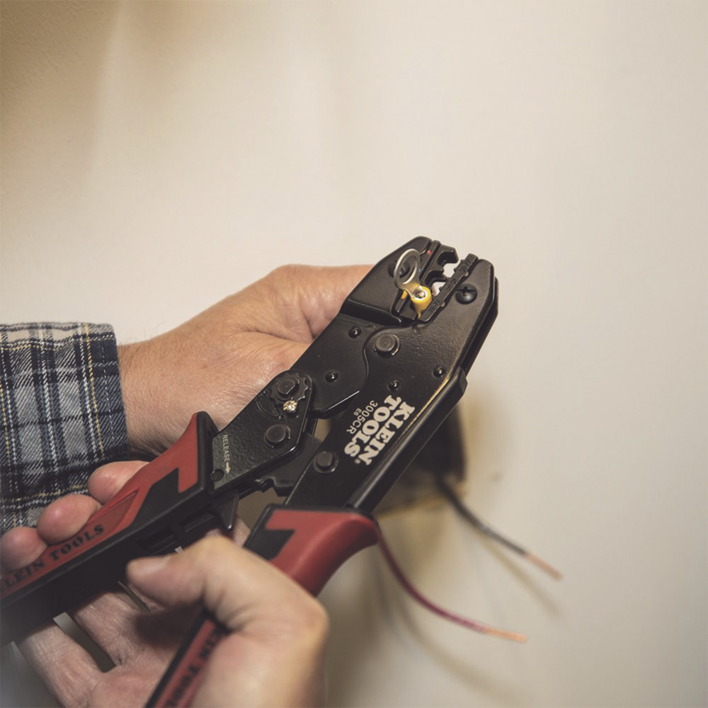 Pinza Ponchadora para Terminales con Aislamiento en Cable de Cobre Sólido y Trenzado de 10-22 AWG. - Image 6