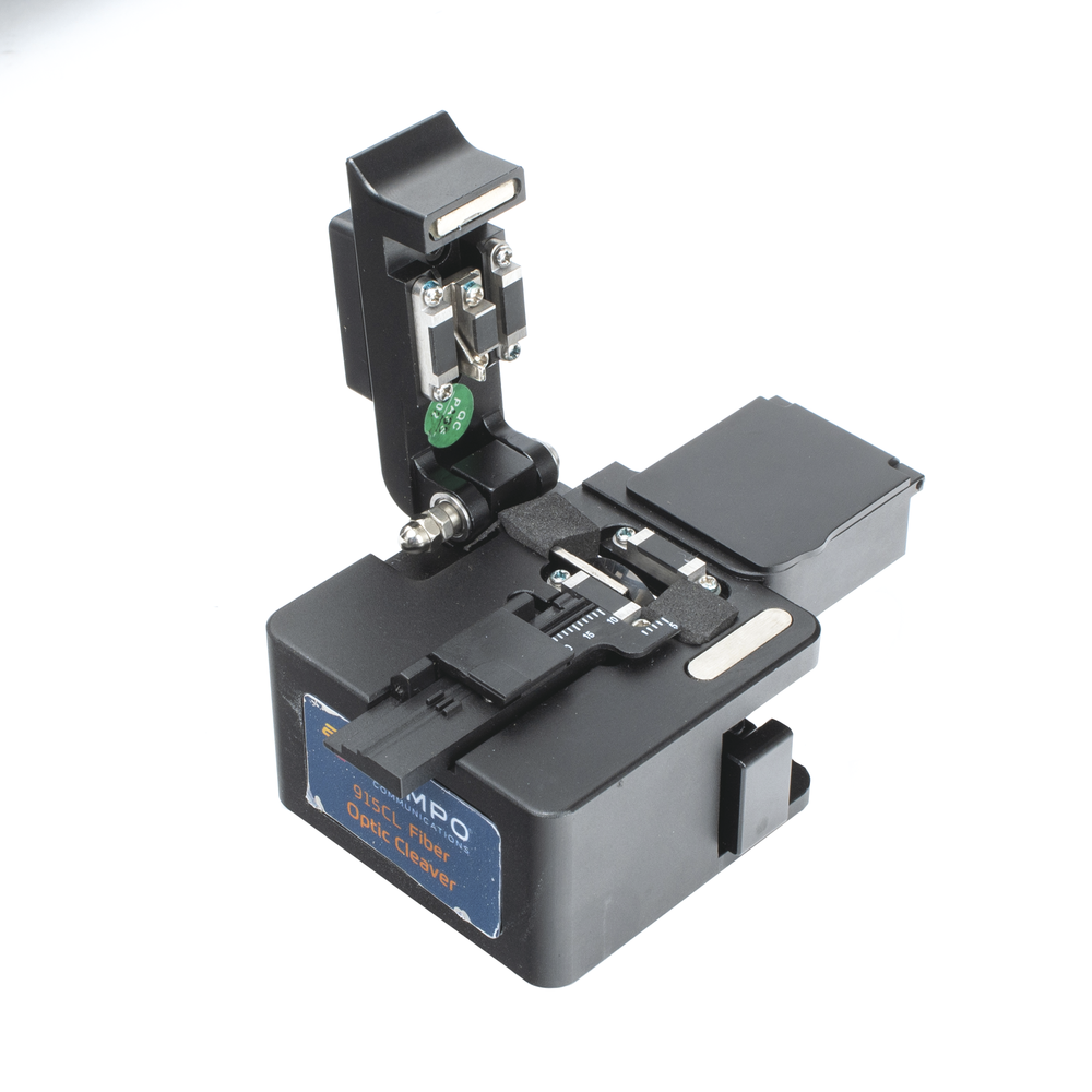 Fusionadora de Fibra ?ptica de Alineaci?n Activa por Revestimiento con 4 Motores con P?rdida T?pica (SM); 0.02 dB (MM); 0.04 dB) con Pantalla Touch / Capacitaci?n B?sica Virtual Gratuita - Image 3