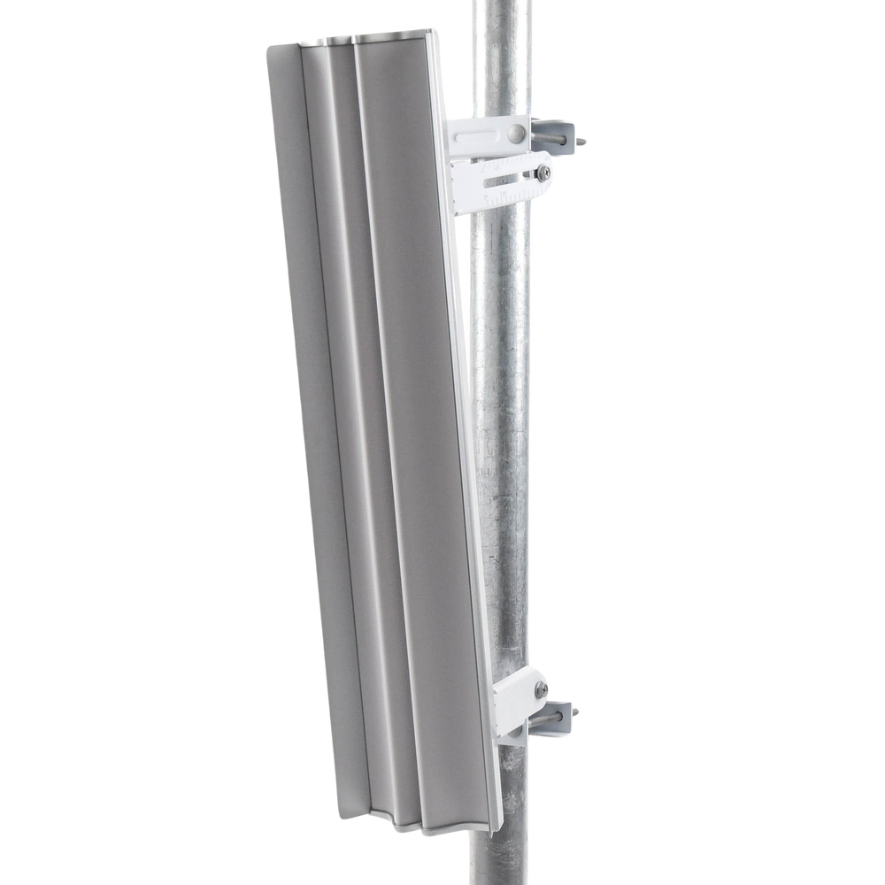 Antena sectorial para estaciones base airMAX AC de 60° de cobertura horizontal, en 5 GHz (5150 - 5875 MHz) de 21 dBi - Image 3