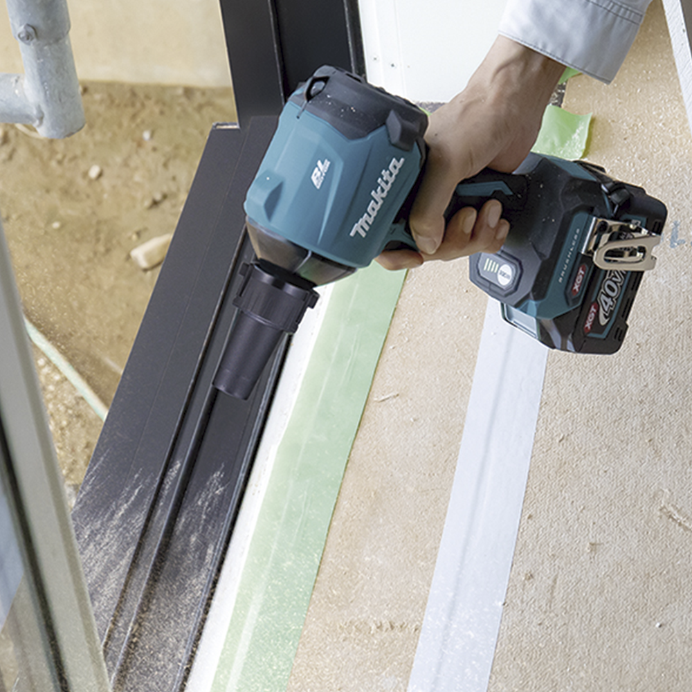 Pistola de Soplado de Alta Potencia de 40 VMáx. Incluye: Bolsa para transporte, 5 boquillas, cargador DC40RC y batería BL4020. - Image 4