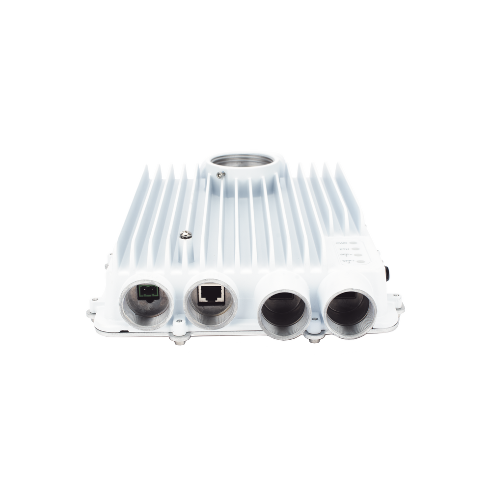 Radio Backhaul PTP, Antena integrada de 8 dBi, MIMO 4X4, 5.1 - 6.4 GHz, IP67, Velocidad hasta 3 Gbps, Adaptación automática al entorno, Monitoreo a través de la nube - Image 4