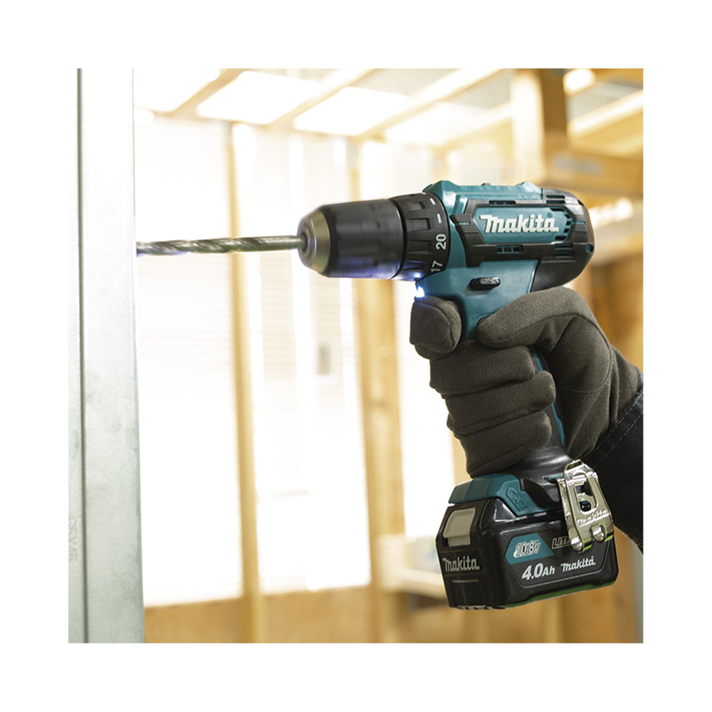 Atornillador broquero cambio rápido 3/8”. 2 baterías 12v de 1.5 amperes y cargador. - Image 4