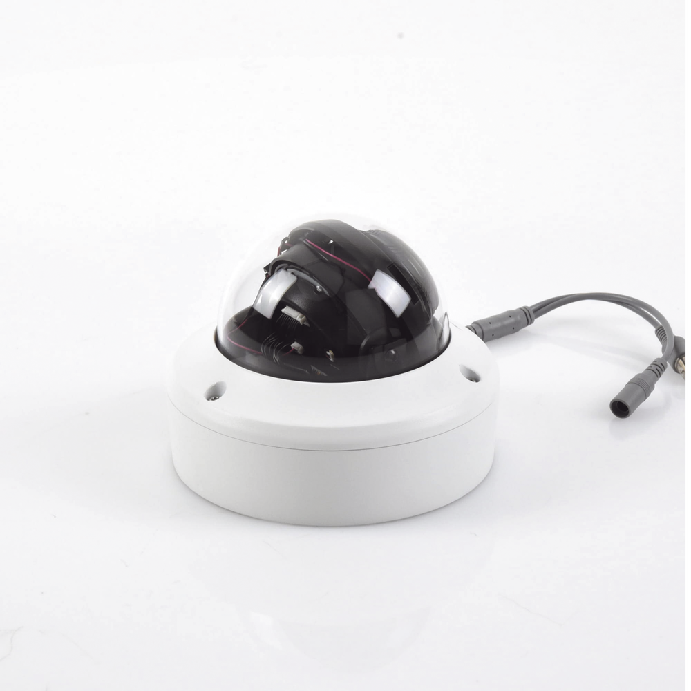 Domo TURBOHD 5 Megapixel / Lente Motorizado 2.7 - 13.5 mm / IR EXIR 40 mts / IK10 / IP67 / dWDR - Image 4