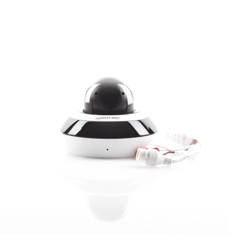 Mini Domo PTZ IP 4 Megapixel / 4X Zoom / H.265+ / 20 mts IR EXIR / WDR / PoE / IK10 /Exterior IP66 / DarkFighter / Micrófono Integrado / Micro SD - Image 2