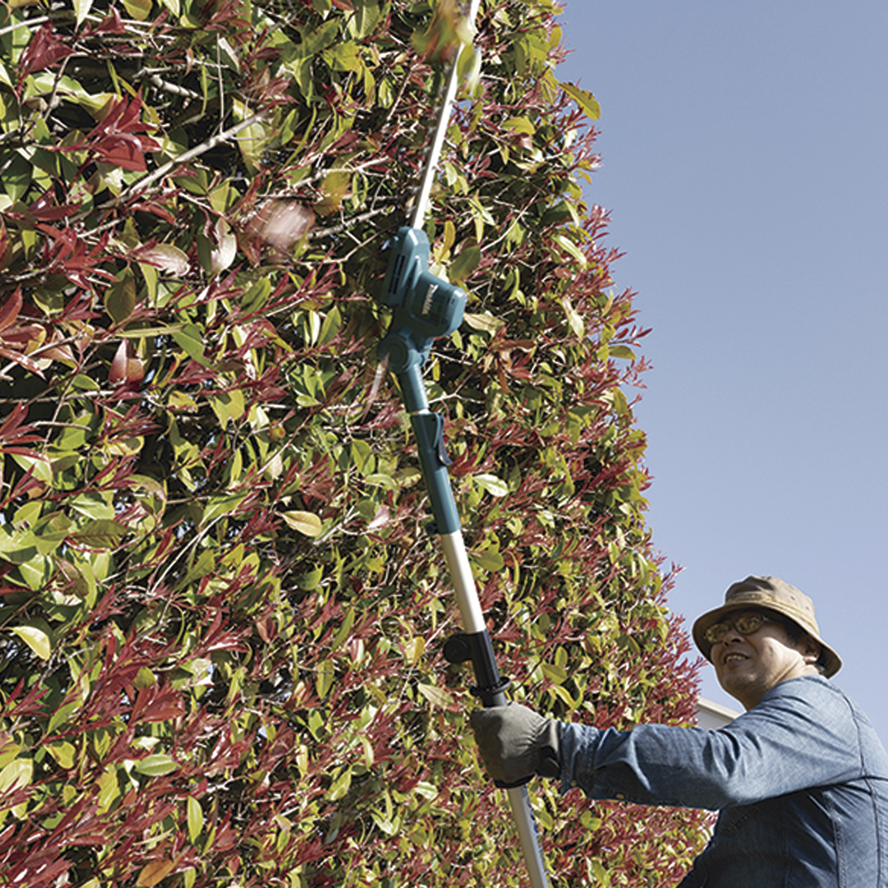 Cortasetos telescópico inalámbrico 18V, hoja de Corte de 46 cm de longitud 2700 Cpm, Incluye Batearía y Cargador. - Image 5