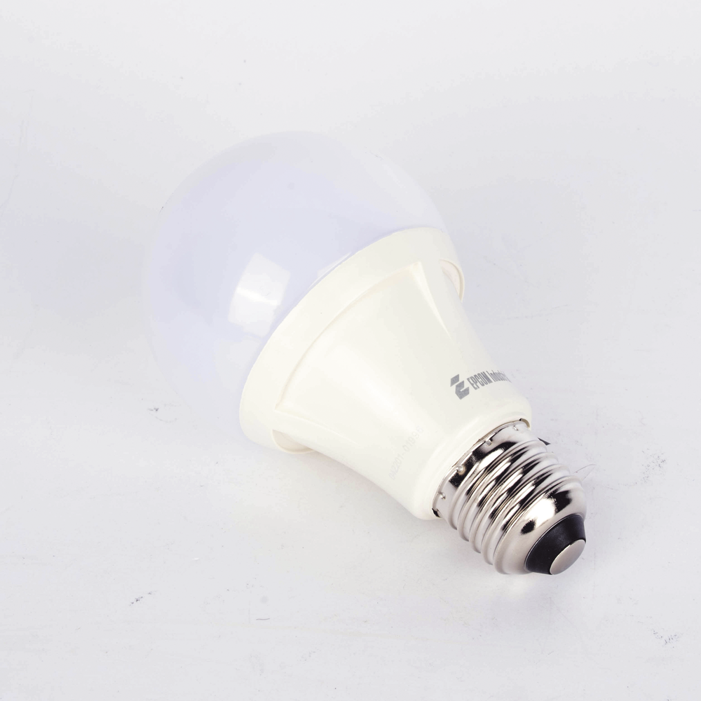 Foco LED para Alumbrado en Interior / Luz Fría / 9 W / 900 lúmenes / 30000 hrs / Ángulo de Iluminación 220° - Image 2