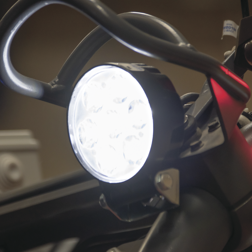 Luz de trabajo LED ultra brillosa, 1000 lúmenes - Image 4