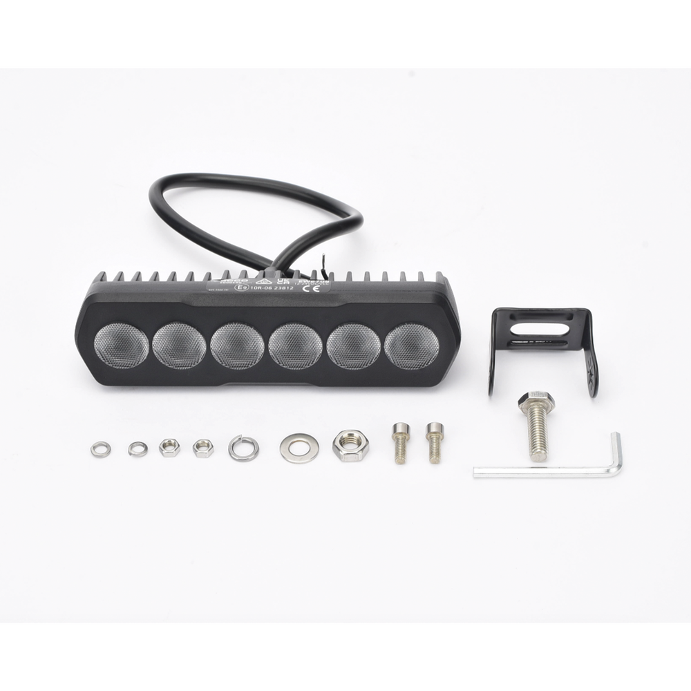 Luz de Trabajo Ultra brillante Rectangular, 6 LED, 1300 Lúmenes, 12-24 Vcd - Image 2