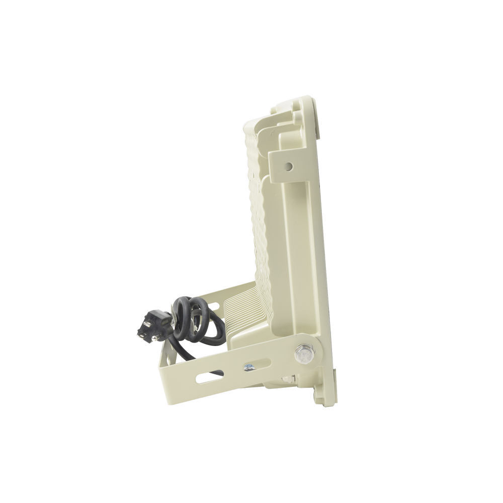 Iluminador de LUZ BLANCA / Cobertura 90° / LARGO ALCANCE 100 Metros de Iluminación - Image 4