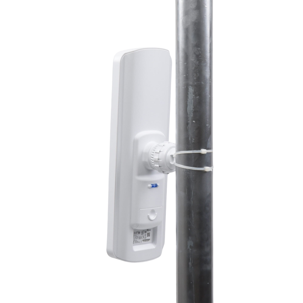 Estación Base 2x2 MIMO airMAX LiteAP AC hasta 450 Mbps, 5 GHz (5150 - 5875 MHz) con antena integrada de 17 dBi y cobertura de 90 grados con GPS Sync - Image 5