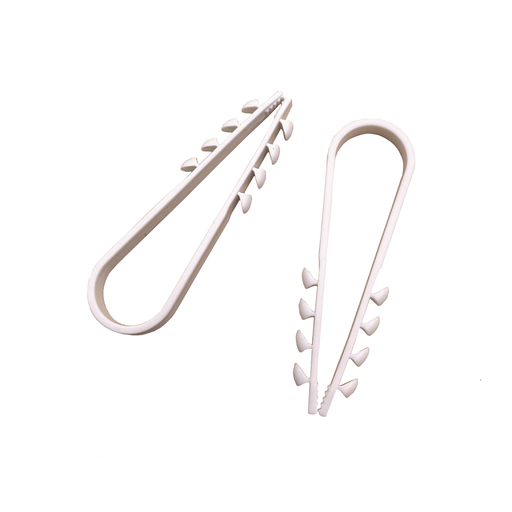 Bolsa con 100 clips sujetadores de plástico para cables de 11 a 19 mm. Ideales para instalaciones en pared, brindan sujeción firme y segura. - Image 2