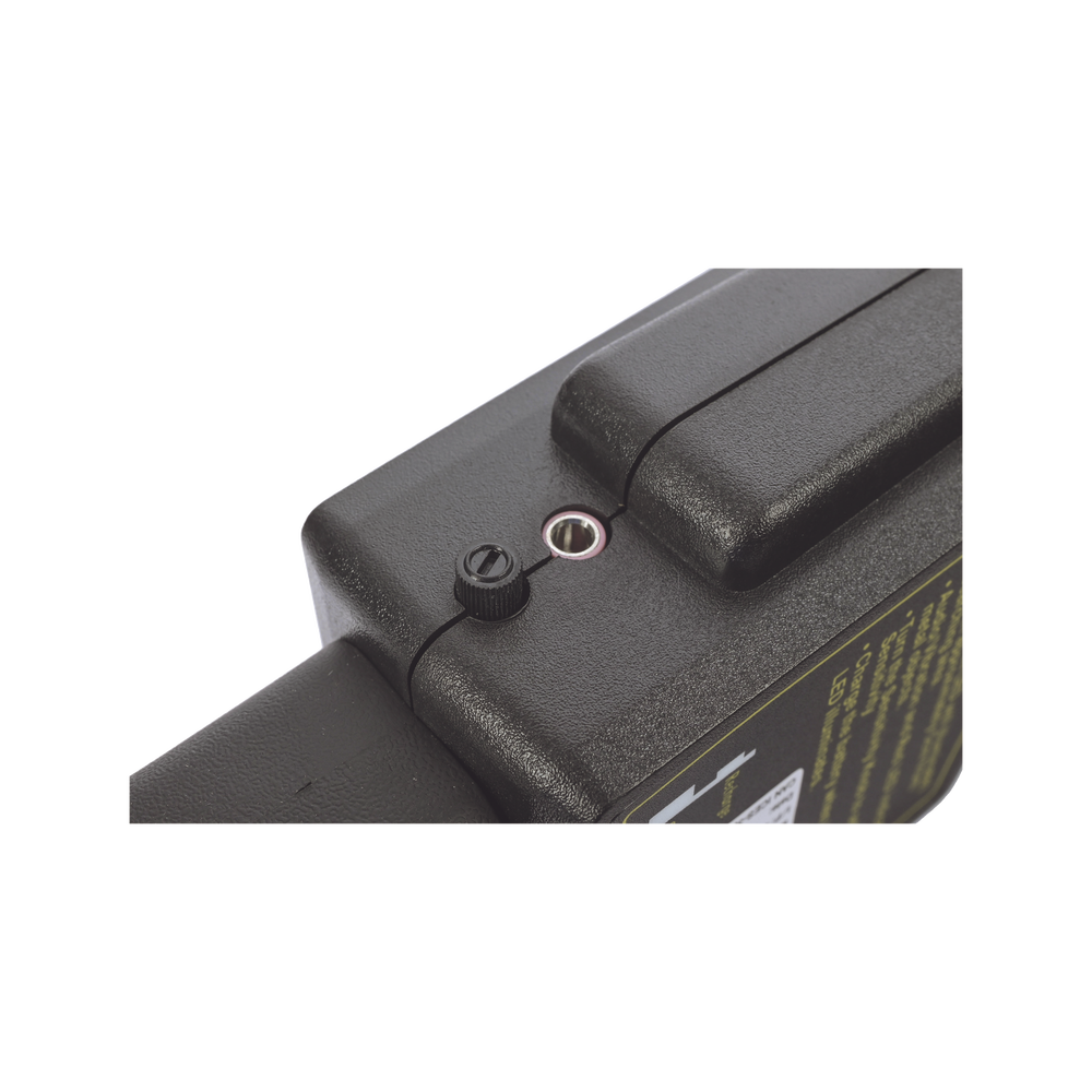 Detector de Metales Portátil / Ligero y Fácil de Utilizar / Alerta Visual, Audible y de Vibración / A Prueba de Caídas (1 Metro) / Incluye Funda para Cinturón y Batería - Image 4