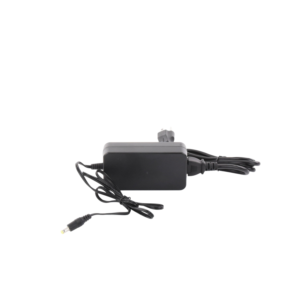 Fuente de poder con Cables de Extensión para Mayor Alcance 12 Vcc / 5 Amperes / Profesional / 0.5 metros a la toma de alimentación / 0.5 metros a la conexión del dispositivo - Image 2