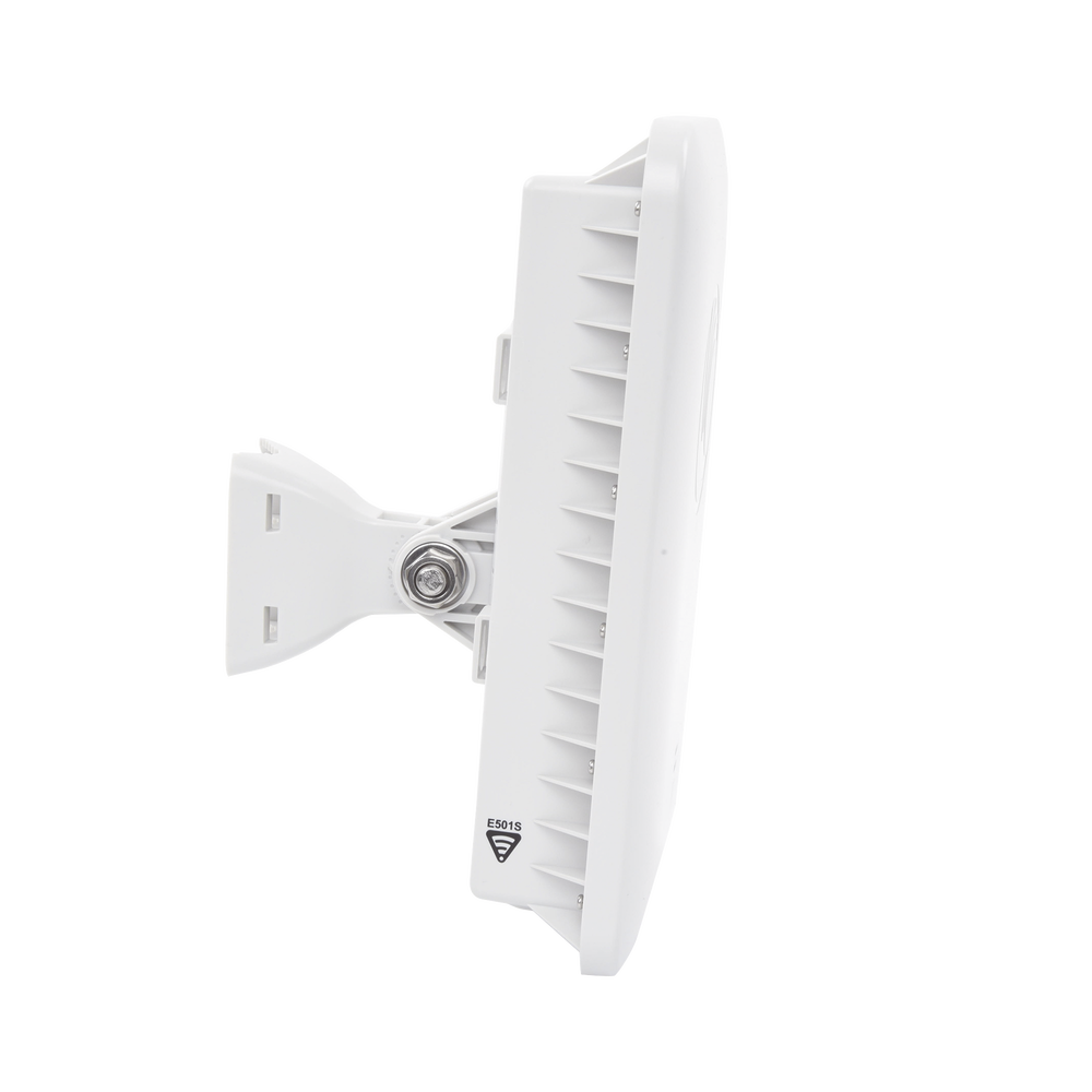 Access Point WiFi cnPilot e501S para exterior, IP67 grado industrial, Filtros para coexistencia con redes LTE, doble banda, antena sectorial 90-120 grados y puerto PoE secundario - Image 4