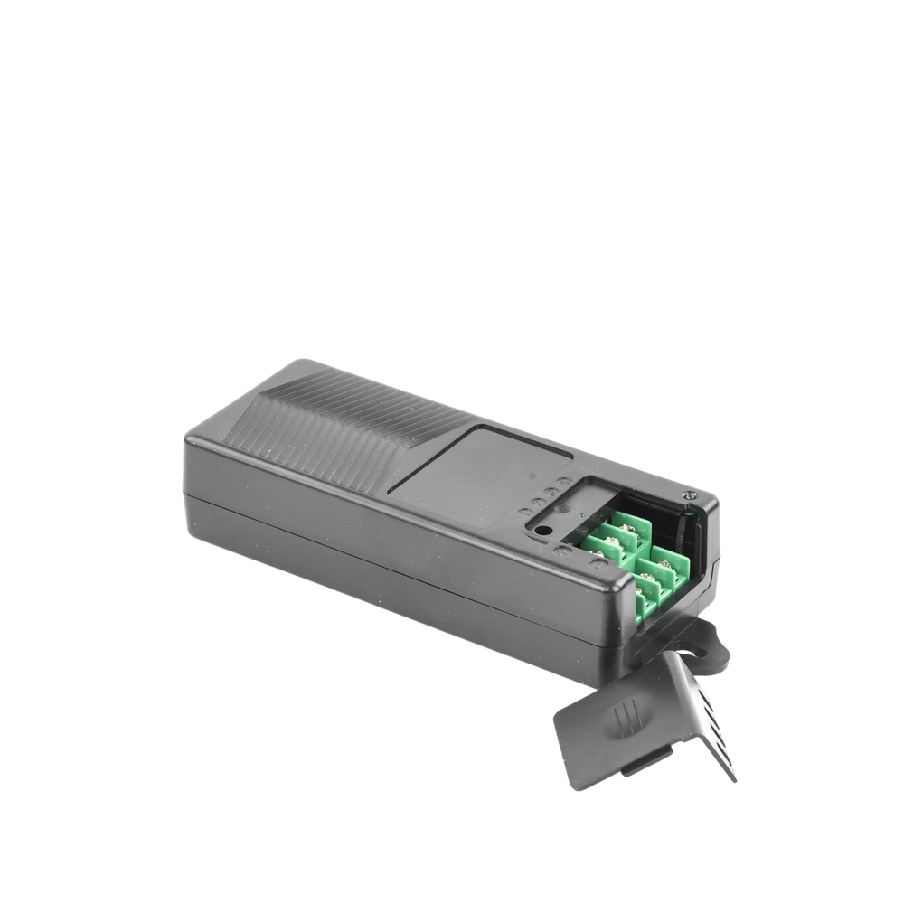 Fuente de Poder de 4 Salidas de 11 - 15 Vcc / 5 Amper / Voltaje de Entrada 110- 240 Vac / Fusible Termico PTC Integrado para Protección / Salida de Voltaje Inteligente hasta 3 Amper por Salida - Image 4