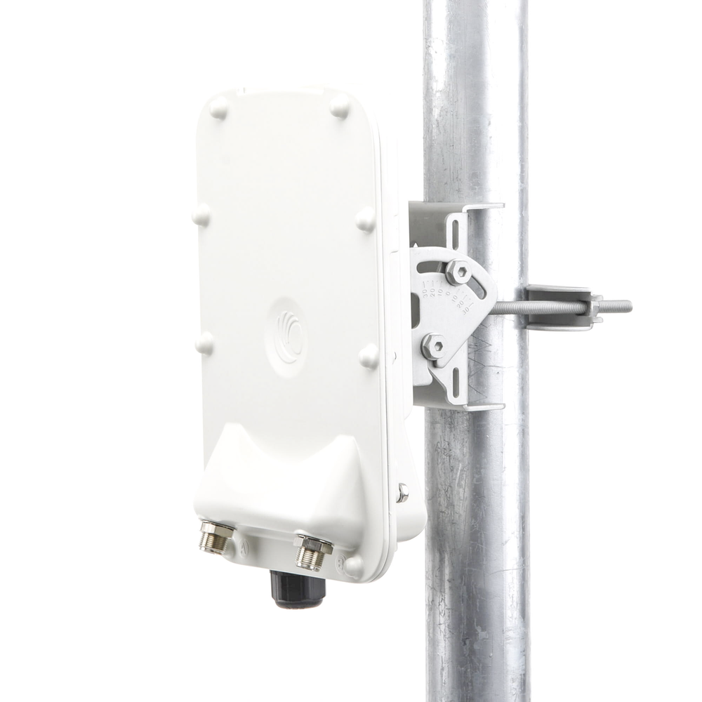 PTP-550 Hasta 1.36 GBps / 4910 - 6200 MHz / 802.11 AC Wave 2 MU-MIMO 4: 4x4 / BackHaul Conectorizado / Ideal para distancias de +80 km (C050055H014A) - Image 2