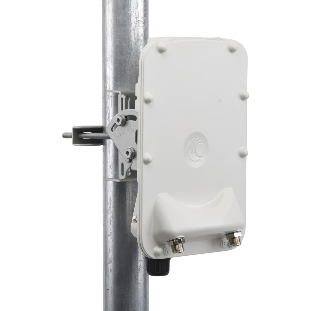 PTP-550  Hasta 1.36 GBps / 4910 - 6200 MHz / 802.11 AC Wave 2  MU-MIMO 4: 4x4 / BackHaul Conectorizado / Ideal para distancias de +80 km (C050055H014A)