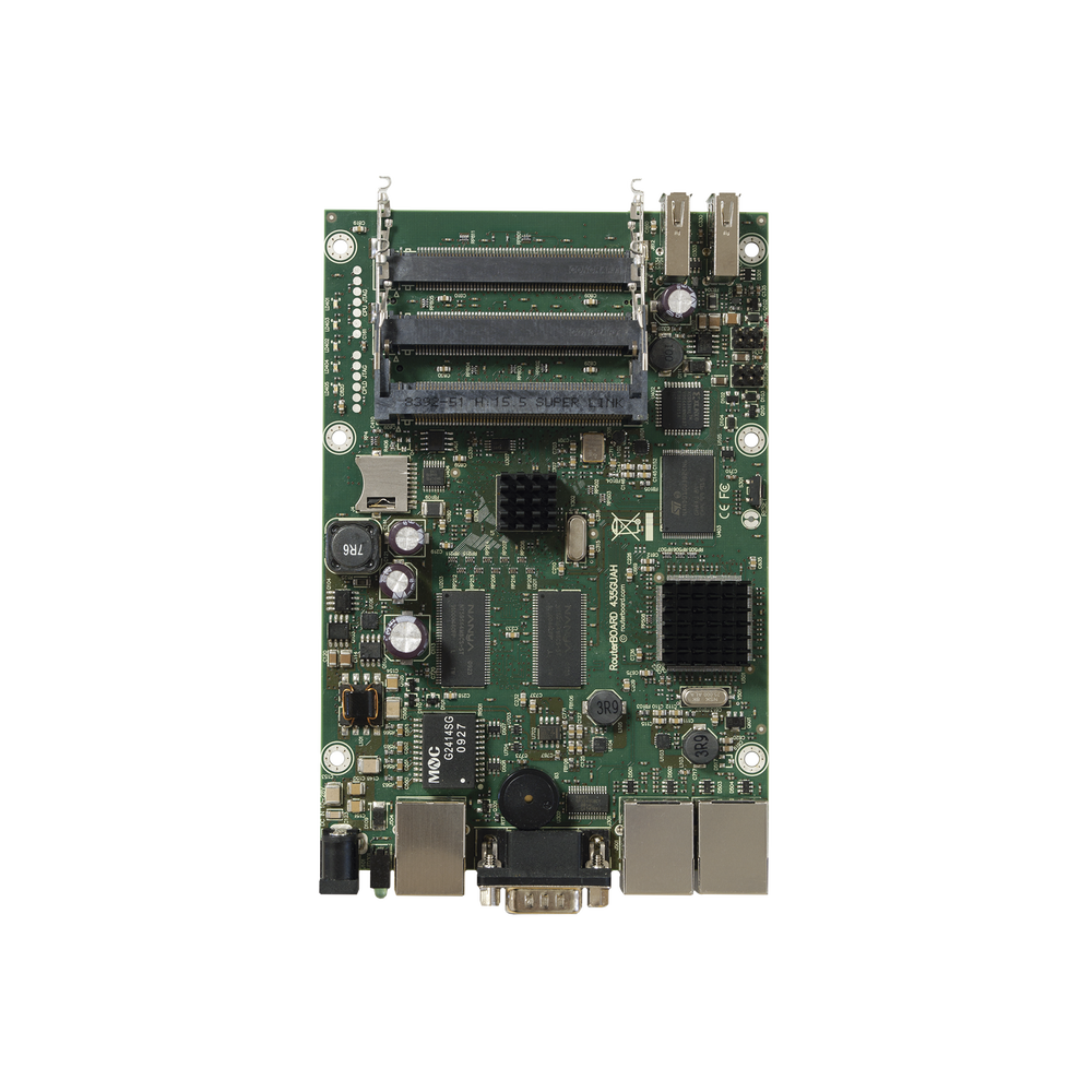Board, 3 Puertos Gigabit con 5 ranuras miniPCI de expansión hasta MIMO 10x10