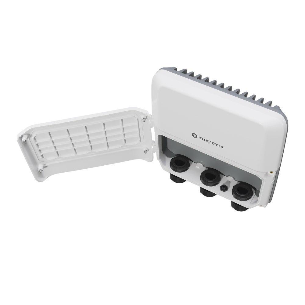 RB5009UPr+S+OUT 8 puertos PoE in/out, 1 SFP+, Solo RouterOS v7 para Exterior - Image 2