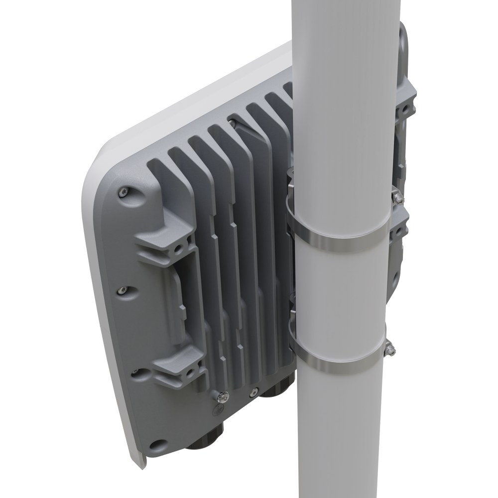 RB5009UPr+S+OUT 8 puertos PoE in/out, 1 SFP+, Solo RouterOS v7 para Exterior - Image 7