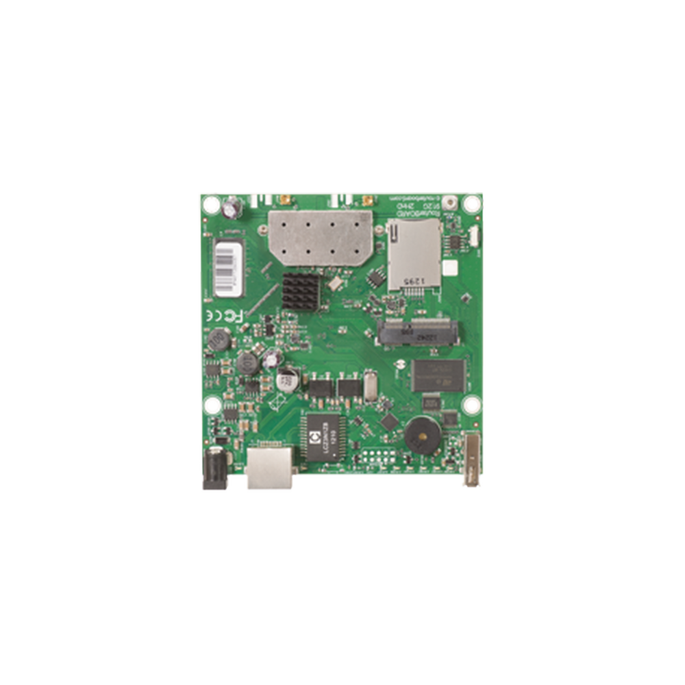 Tarjeta Inalámbrica y router en 2.4 GHz 802.11 b/g/n,  64 MB de RAM, 1 Puerto Gigabit Ethernet, Nivel de Licencia 4