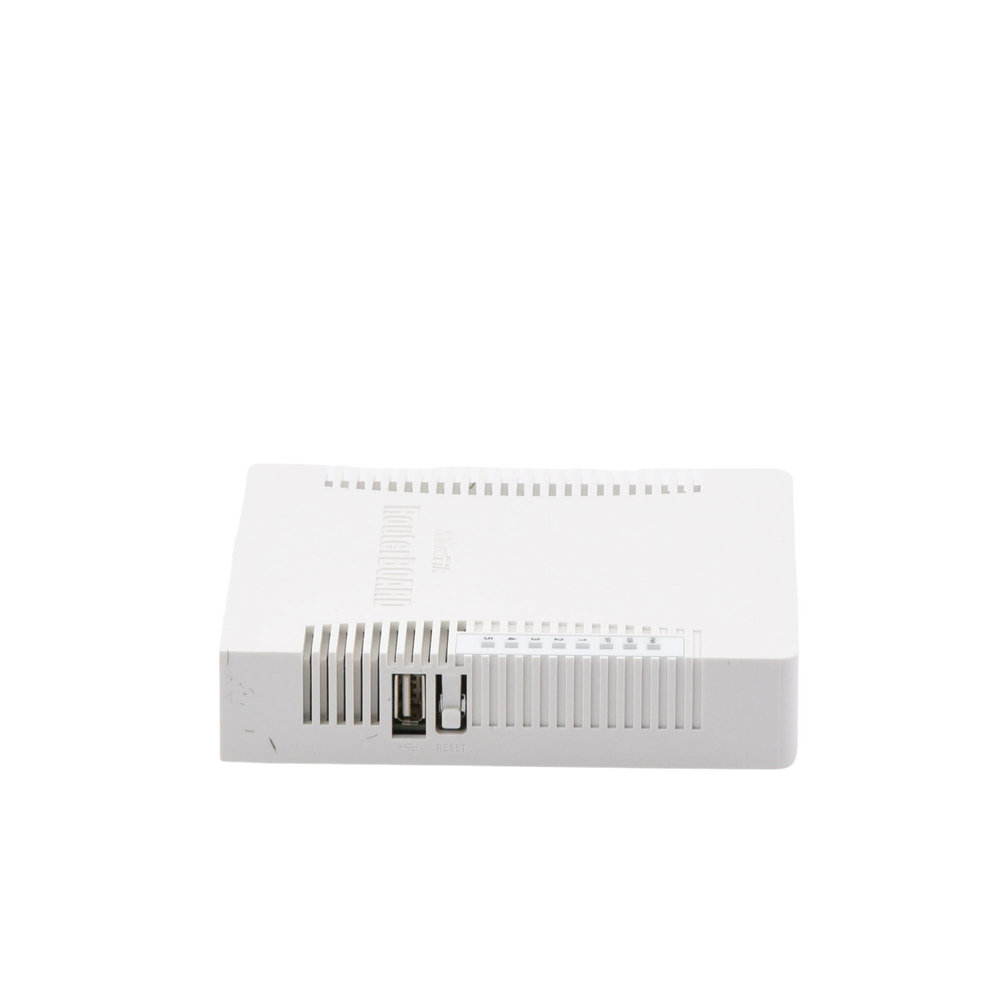 (hEX PoE) Routerboard 5 puertos Gigabit Ethernet PoE 802.3at, 1 Puerto USB - Image 5