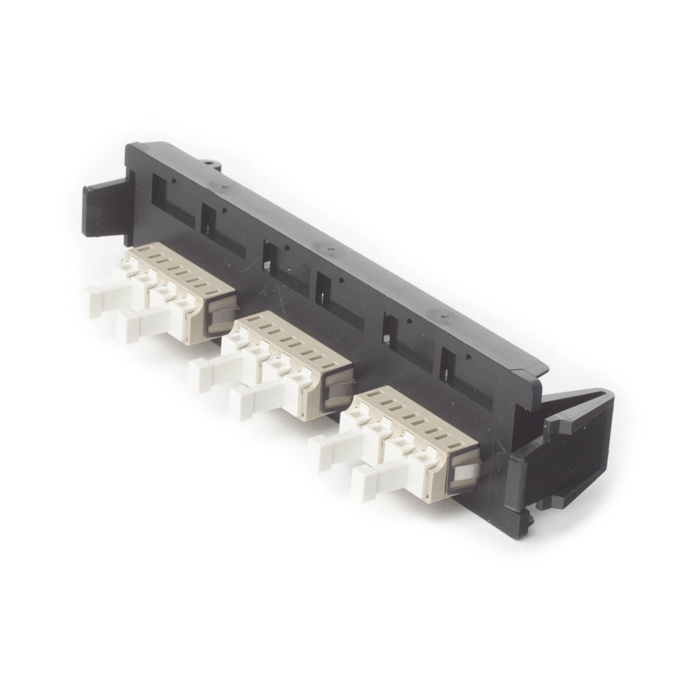 Placa Acopladora de Fibra ?ptica Quick-Pack, Con 3 Conectores LC Quad (12 Fibras), Para Fibra Multimodo, Beige - Image 3