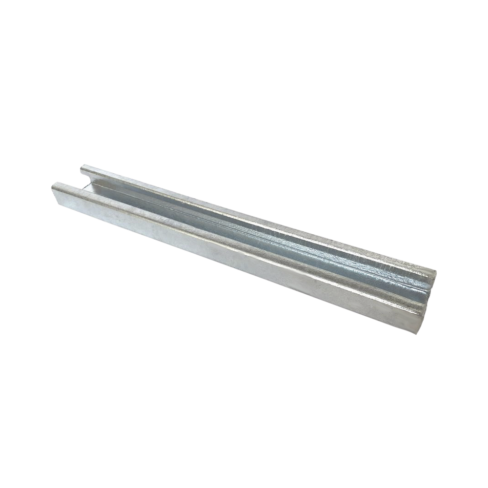 Unicanal liso 4x2, 3000 mm, con acabado Galvanizado por inmersión en caliente