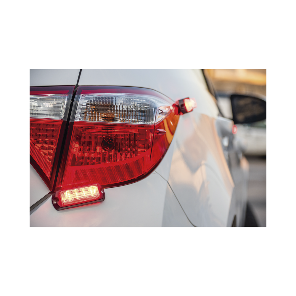Luz Auxiliar Ultra Brillante X13 de 4 LEDs, color Rojo, con mica transparente. - Image 4