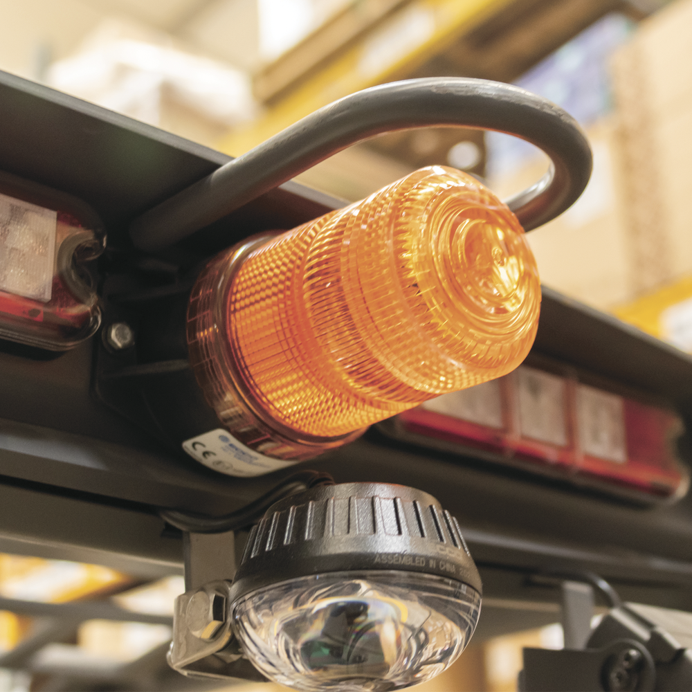 Mini Burbuja LED Serie X6262, Color Ámbar - Image 2