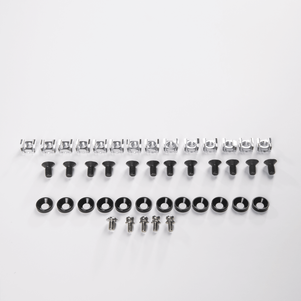 Kit Gabinete Ventilado de Acero, Montaje Rack 19" 11U, IP55 Uso en Exterior (593 x 609 x 399 mm) con Placa Trasera Interior Metálica y Compuerta Inferior Atornillable. Incluye Ventilador, Ventilas, filtros, Terminal de Tierra Física, Ch - Image 5