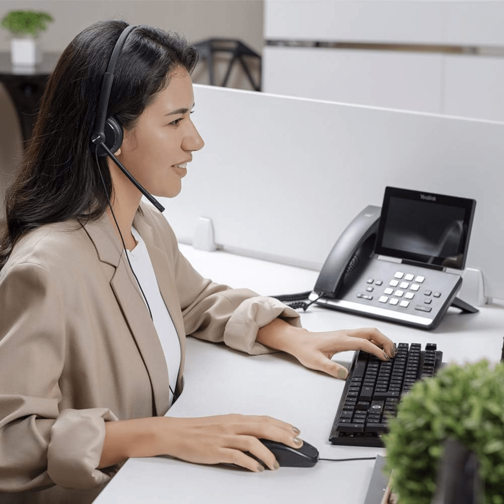 Diadema Alámbrica YHS34 Dual de Yealink QD a RJ9 con Almohadillas de Cuero - Image 4