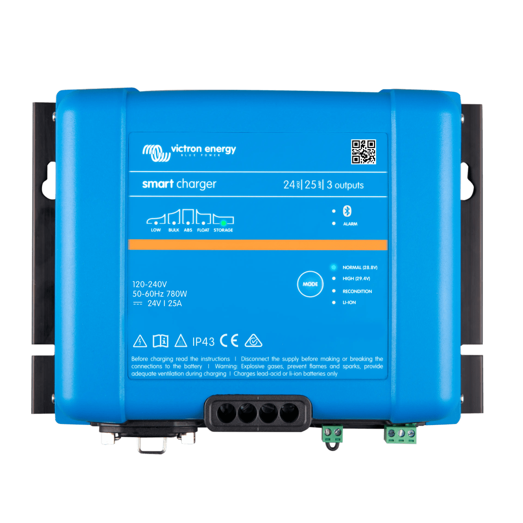 Phoenix Smart IP43 24/25 / Cargador de Baterías 24V, 25A / Para Ambientes Marinos y Terrestres. /  Para baterías de Plomo y Litio