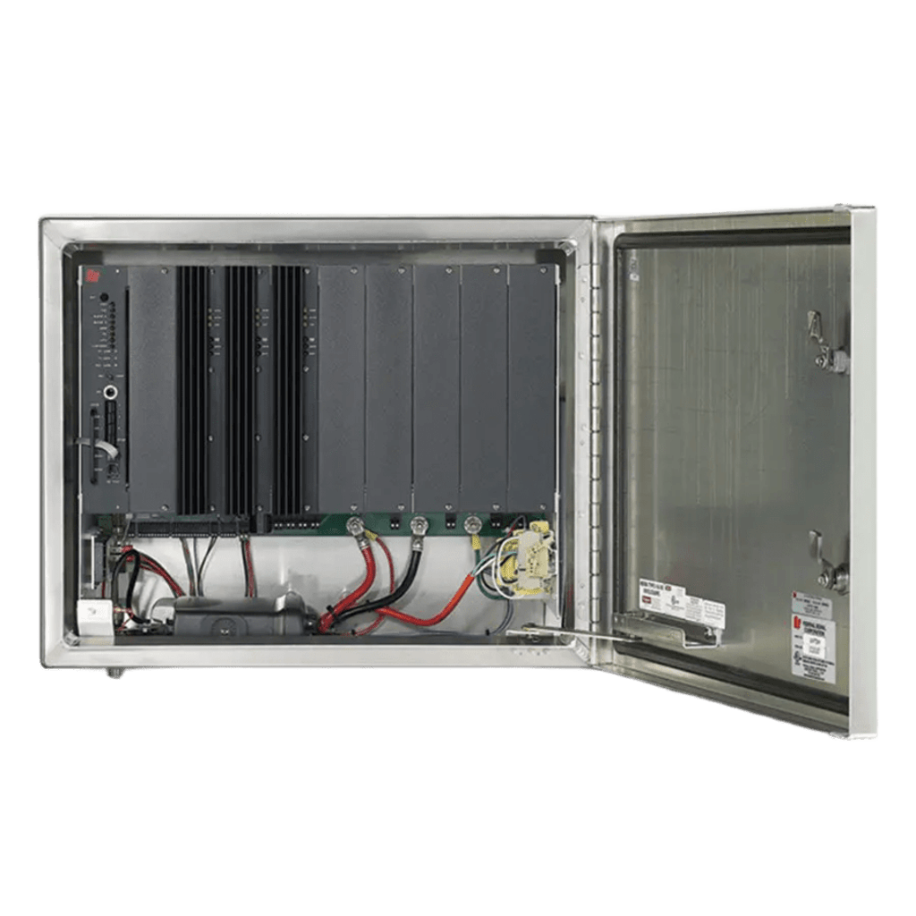 Control de sirena UltraVoice® y gabinete de batería con IP habilitado, bidireccional (radio de banda ancha y software SmartMsg se venden por separado)