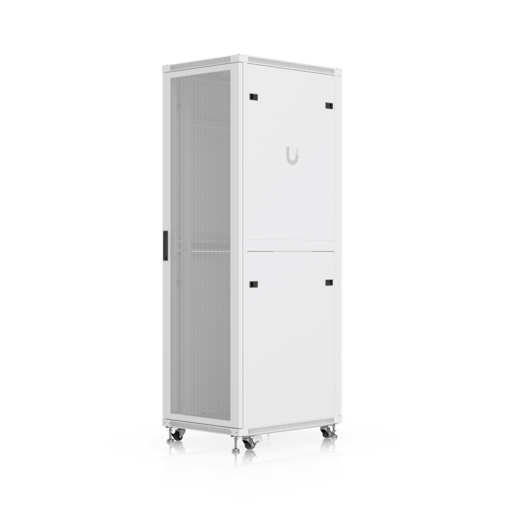 UACC Rack Cabinet 42U (600 × 800 mm) – Gabinete de Piso Totalmente Ensamblado con Ventiladores Integrados, Paneles Removibles, Ruedas con Seguro y Puerta Frontal Perforada para Óptimo Flujo de Aire